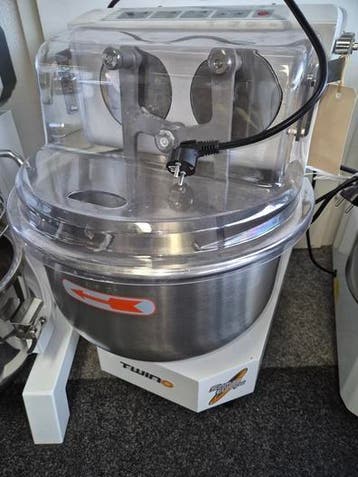 Twin arm mixer in veiling bakery, Gebruikt, Bakkerij en Slagerij