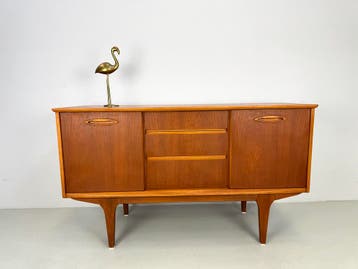 Vintage dressoirs van JUenJU., Huis en Inrichting, Zo goed als nieuw, Teakhout, Vintage, Met lade(s)