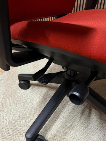 Voorrraad Refurbished Steelcase Amia Stoelen - Nieuwe Stof!, Verzenden, Zo goed als nieuw, Bureaustoel, Rood