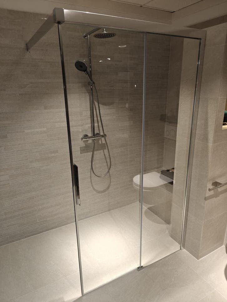 Showmodel inschuifbare inloopdouche 120cm - 0035, Doe-het-zelf en Verbouw, Sanitair, Douche, Nieuw, Chroom, Glas, Ophalen