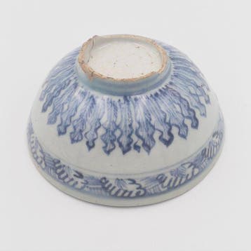Oud-Chinees Blauw-wit porselein Schaal met bloemendecoratie