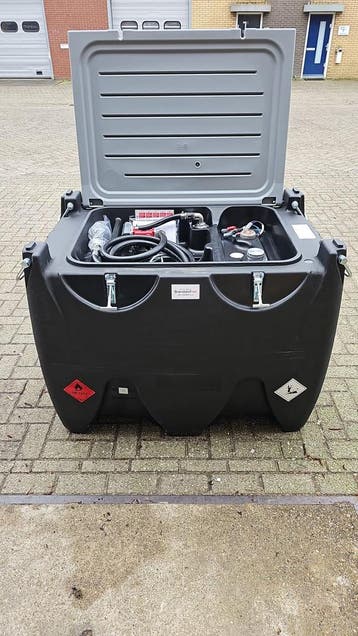 Dieseltank 600 liter incl. 12 volt pompset met beschermk..., Nieuw