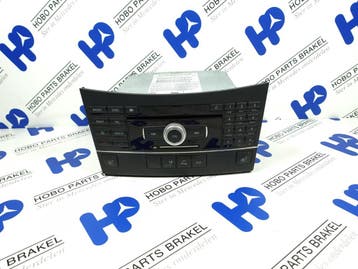 Radio/CD-speler A 212 906 8800 o.a: E-klasse w212, Ophalen of Verzenden, Gebruikt, Mercedes-Benz