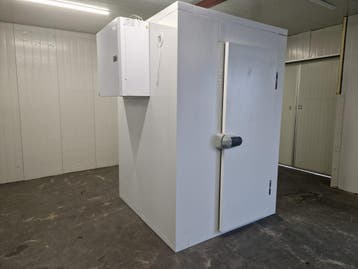 Vriescel 150 x 150 x 220 cm stekker klaar, Nieuw in verpakking, Koelen en Vriezen