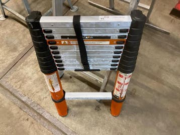Online veiling: BATAVIA, telescopische ladder, Nieuw