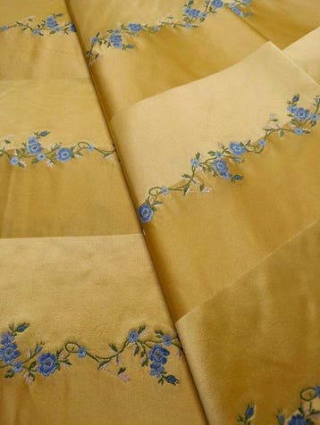 B379 - 550 x 130 cm - Straordinario tessuto in 100% pura