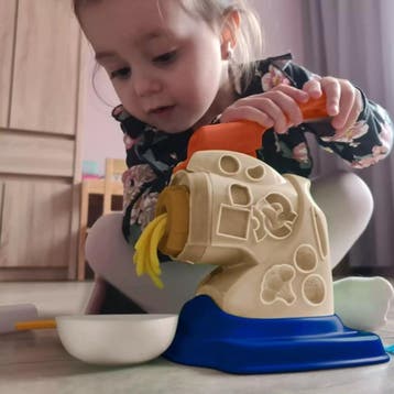 Kruzzel Grote Pasta Extruder Boetseerklei Set - Stimuleer..., Ophalen of Verzenden, Nieuw