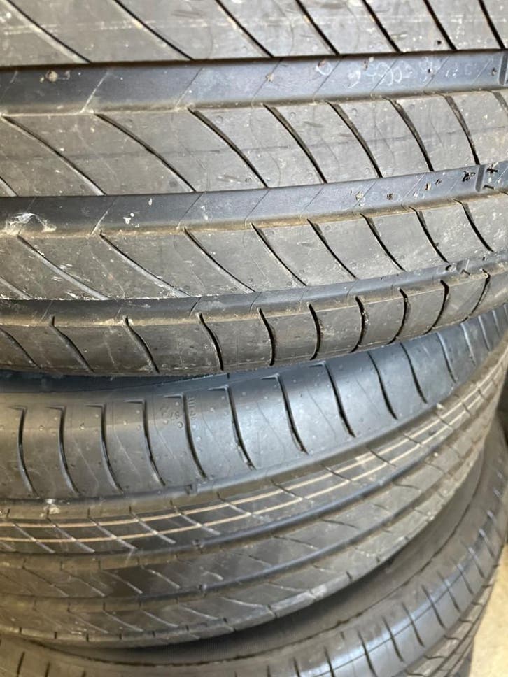 “205 55 16 Michelin / Goodyear Demo.Puntjes zitten er nog op, Auto-onderdelen, Banden en Velgen, 16 inch, Zomerbanden, 205 mm