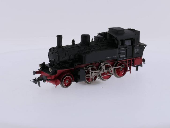 Schaal H0 Piko/Hruska Stoomlocomotief 399/833 91 791 van..., Hobby en Vrije tijd, Modeltreinen | H0, Gelijkstroom, Locomotief