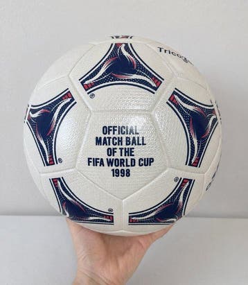 Wereldkampioenschap Voetbal - 1998 - Bal, Nieuw