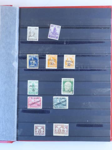 Andorra klein kavel in boek, Ophalen of Verzenden