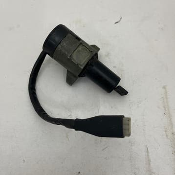 Ducati incomplete 750 sport Key switch - with key - 65240..., Ophalen of Verzenden, Gebruikt
