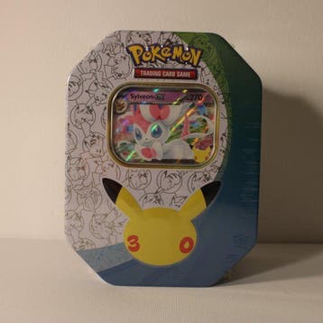 Pokémon - 1 Box - Pokémon 30th Celebration Sylveon ex Tin, Nieuw
