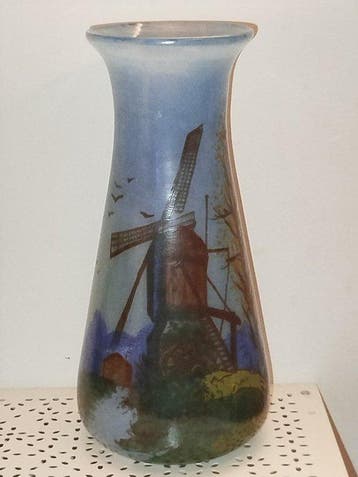(1839-1916) - vase répertorié Thionville signé Leg -