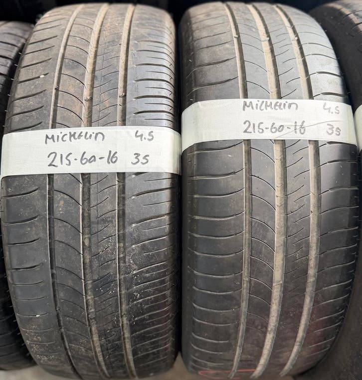 2x 215-60-16 Michelin Zomer 2x 4.5mm €35 Per Band 215 60 16, Auto-onderdelen, Banden en Velgen, 16 inch, Zomerbanden, 215 mm, Personenwagen