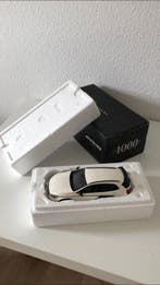 Minichamps 1:18 - Modelauto - Mercedes-Benz GLA 45 AMG, Nieuw