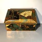 Art Nouveau - Japans-geïnspireerd - met spiegel en slot -, Antiek en Kunst, Curiosa en Brocante