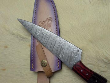 Handcrafted Compact Hunting & Skinning Knife with Leather