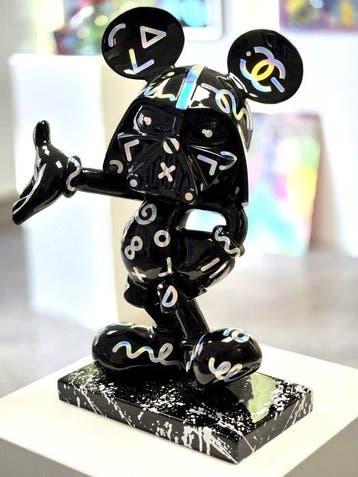 Patryk Konrad - Vader Mickey space fashion holographic
