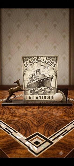 anonyme - inconnu - Glazen vitrinelijst - Gepatineerd brons,