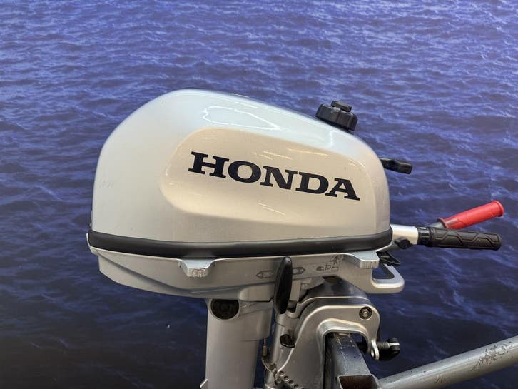 Honda 5 pk buitenboordmotor | 1e eigenaar! | Nieuwstaat, Watersport en Boten, Buiten- en Binnenboordmotoren, Buitenboordmotor