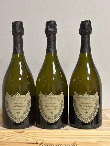 2017 Dom Pérignon - Champagne Brut - 3 Flessen (0.75 liter), Nieuw