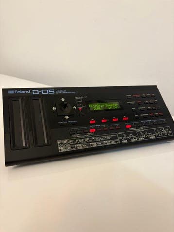 Roland - D-05 Linear Synthesizer - - Keyboard-synthesizer -, Nieuw