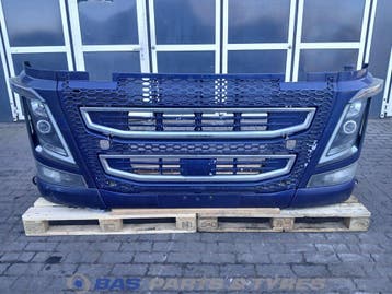 Bumper Volvo FH16 (FH4) 21221146, Ophalen, Gebruikt, Volvo, Carrosserie en Plaatwerk