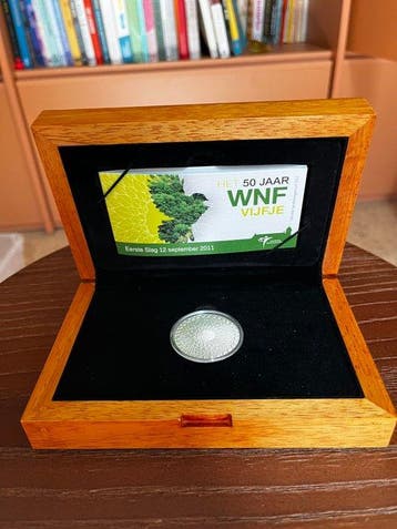 Nederland. 5 Euro 2011 Wereldnatuurfond - Eerste slag