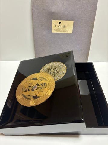 Japanese Lacquerware - Doos - hout, goudpoeder,