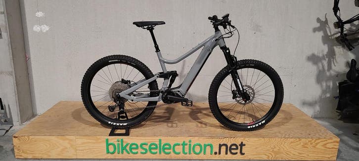 E-Mountainbike | Moustache Samedi 27 Wide 5 | -42%, Fietsen en Brommers, Fietsen | Mountainbikes en ATB, Zo goed als nieuw, Minder dan 45 cm