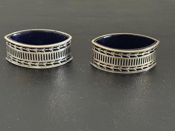 Zoutvat (2) - .925 zilver, Antiek en Kunst