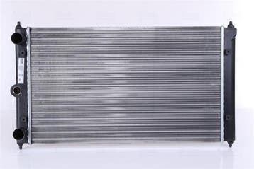 Radiateur o.a: Volkswagen, Polo II (86), Polo II (86CF), Ophalen of Verzenden, Nieuw, Volkswagen