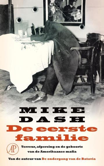 De eerste familie - Mike Dash 9789029571319, Verzenden, Zo goed als nieuw, Mike Dash