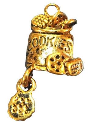 2 x Tibetaans zilveren bedel koekjes trommel goud kleur, Ophalen of Verzenden, Nieuw, Bedel