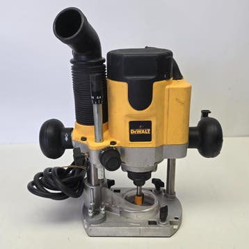 DeWALT DW621 Bovenfrees 1100W | Nette Staat, Doe-het-zelf en Verbouw, Ophalen of Verzenden, Nieuw