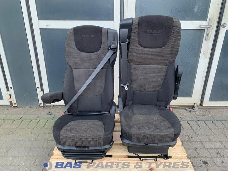 Stoelen set DAF 1844320, Auto-onderdelen, Vrachtwagen-onderdelen, Gebruikt, DAF, Interieur en Bekleding, Ophalen