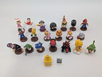 Bandai - Figuur - Super Mario Chocolate Egg Figures, Set of, Nieuw
