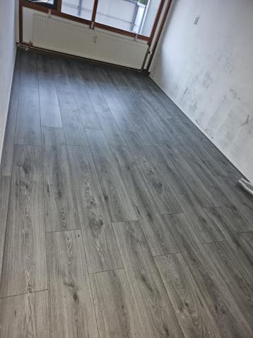 Vakkundige laminaatlegger beschikbaar, Garantie, Vloerbewerking of Renovatie