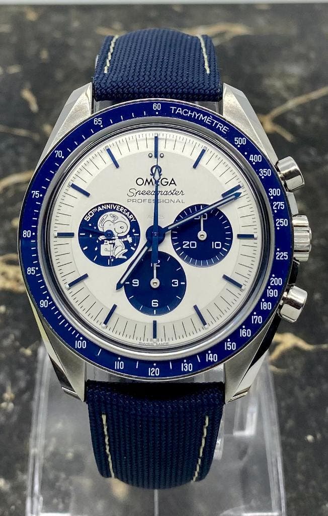 Omega Speedmaster Apollo 13 Silver Snoopy - New 2026, Sieraden, Tassen en Uiterlijk, Horloges | Heren, Overige materialen, Nieuw