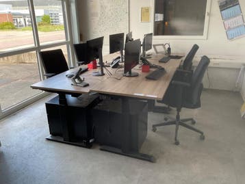 Elektrisch zit-sta bureau 140x80 cm 4 stuks, Nieuw