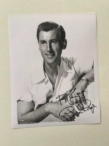 Stewart Granger - Nice signed photograph, Nieuw