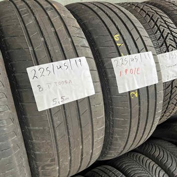 2 x Bridgestone Turanza T005 225-45-19 Zomerbanden 5,5mm, Auto-onderdelen, 19 inch, Gebruikt, Ophalen of Verzenden, Band(en)
