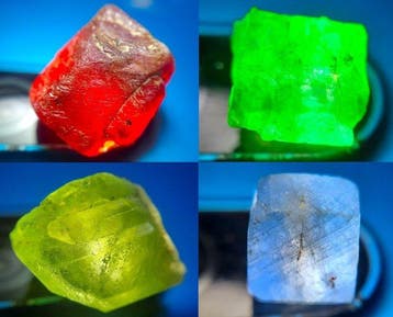 POKER GEMS - 41,8 ct - Natuurlijke smaragd, robijn, saffier,, Verzamelen