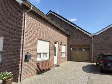 Te huur: Appartement Dorpsstraat in Ohé en Laak, Huizen en Kamers, Huizen te huur, Limburg, Appartement, Ohé en Laak