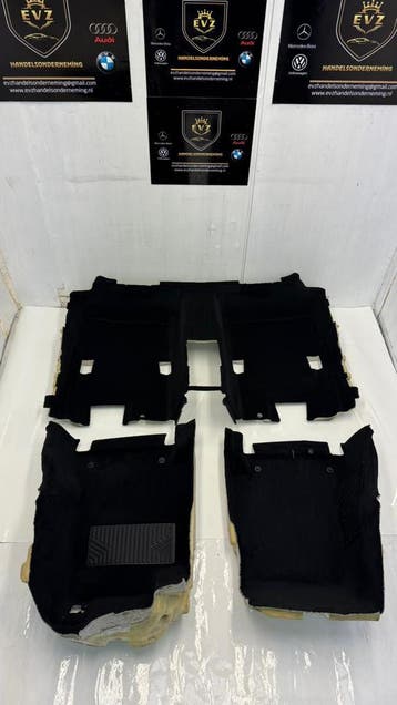Mercedes C-Klasse Estate AMG vloerbedekking compleet set, Auto-onderdelen, Interieur en Bekleding, Gebruikt, Mercedes-Benz