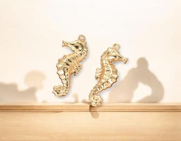 1 x RVS 304 Zeepaardje Bedeltje Real 18K Gold Plated,26,5..., Ophalen of Verzenden, Nieuw, Bedel