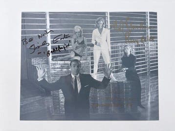 James Bond 007: Goldfinger, Rare tripple signed photo of, Nieuw