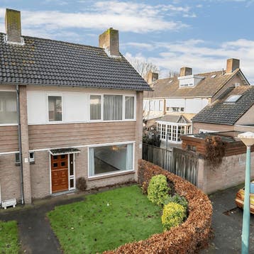 Huis in Eindhoven gevonden voor €1995,- pm, Huizen en Kamers, 50 m² of meer, Eindhoven