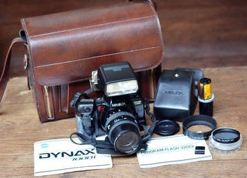 Minolta Dynax 7000i mit Program Flash + 35-105mm und Zubehör, Nieuw